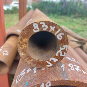 Труба бесшовная г/д 83х16 ст.20 ГОСТ 8732 купить на отрез в Екатеринбурге